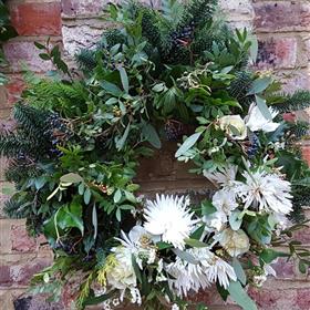 fwthumbCHRISTMAS WREATH FOR FRONT DOOR WHITE AND STEEL BLUE.jpg